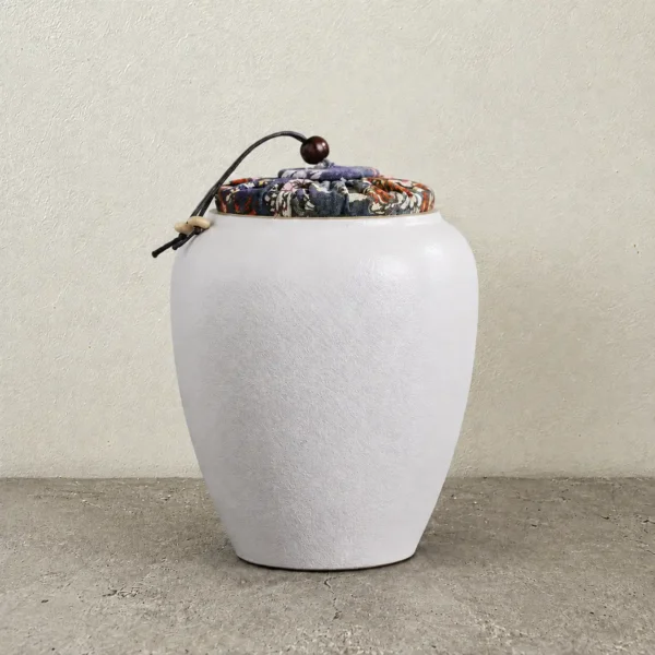 white jar flower lid 720ml